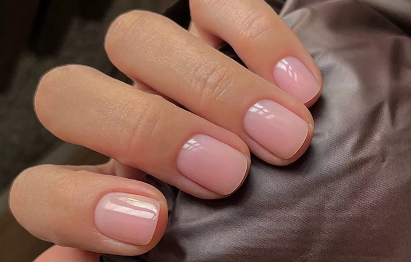 Маникюр 2025: Революционные тренды и авторские техники дизайна ногтей - 5